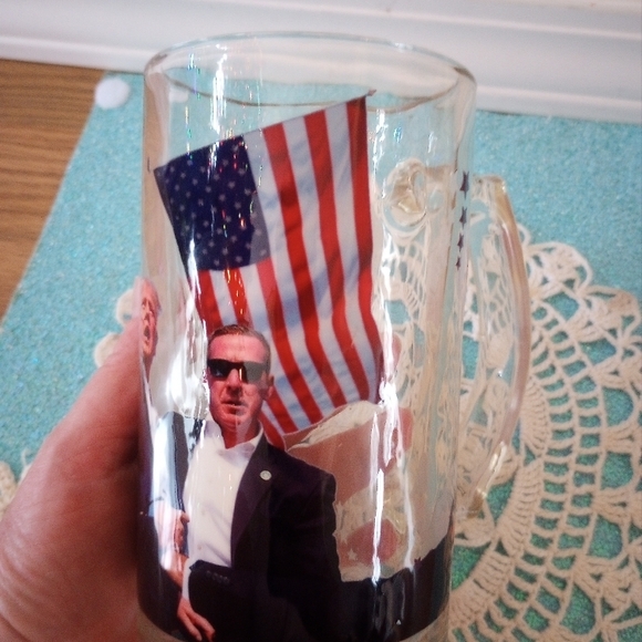President Trump Beer Mug - Picture 3 of 10